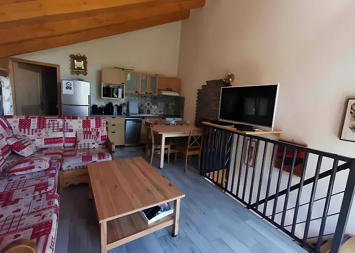 Charming 3 Etoiles - 10 Pers Holiday home Courchevel