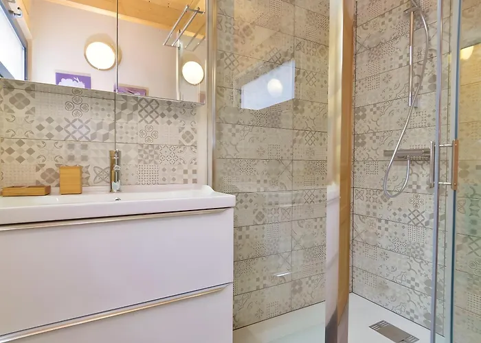 Charming 3 Etoiles - 10 Pers Holiday home Courchevel